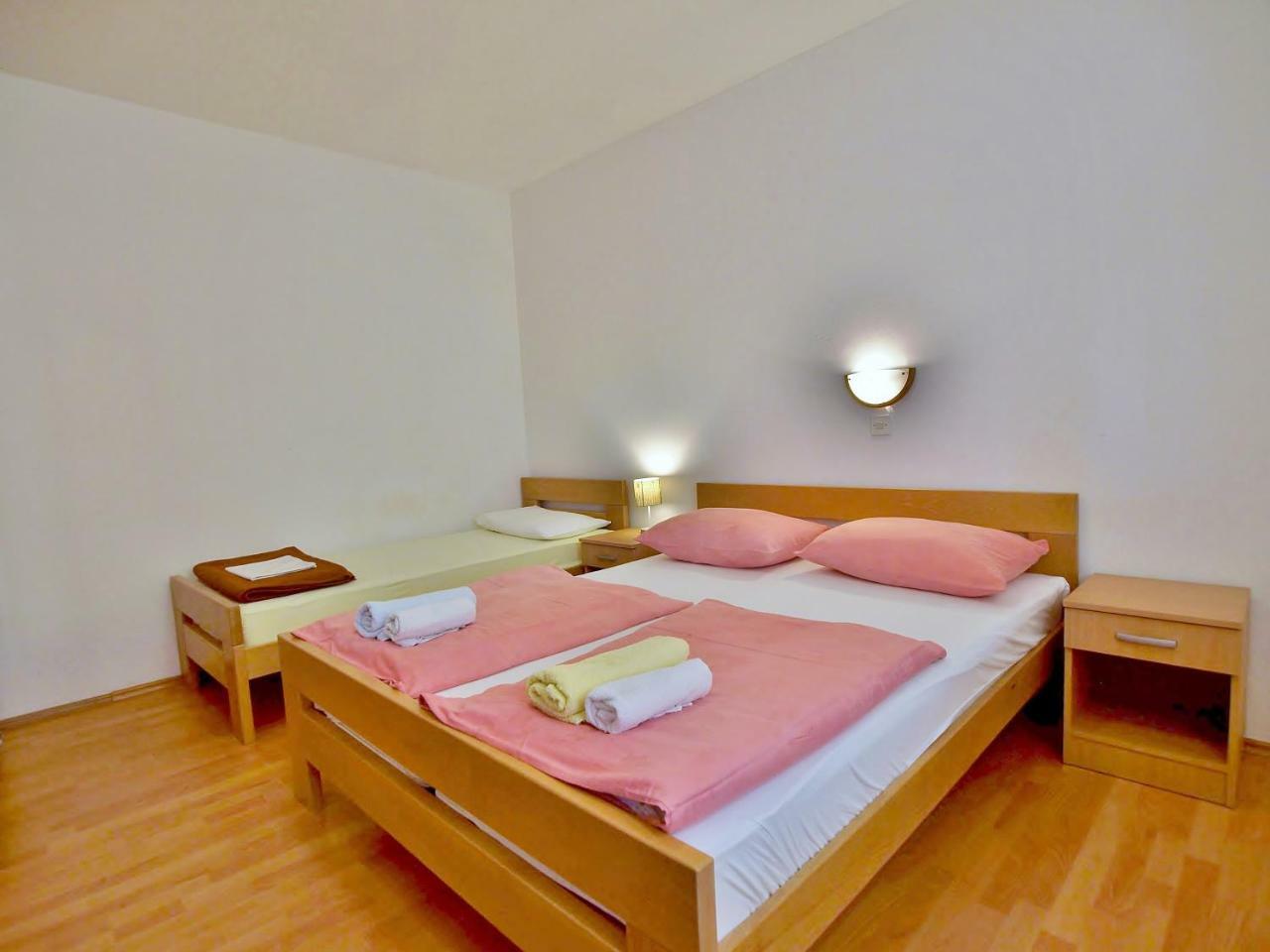 Feniks Apartment